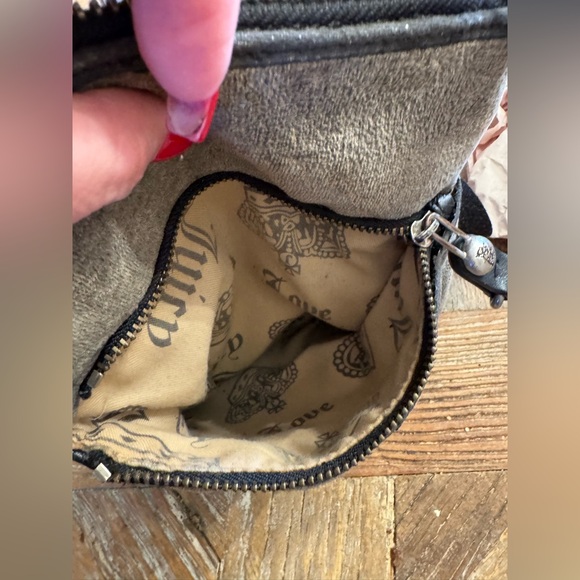 Juicy Couture Gray and Pink Logo Bag - Picture 8 of 8